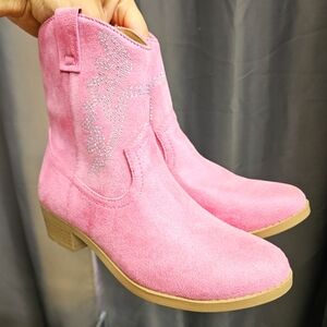 Barbie pink cowgirl boots